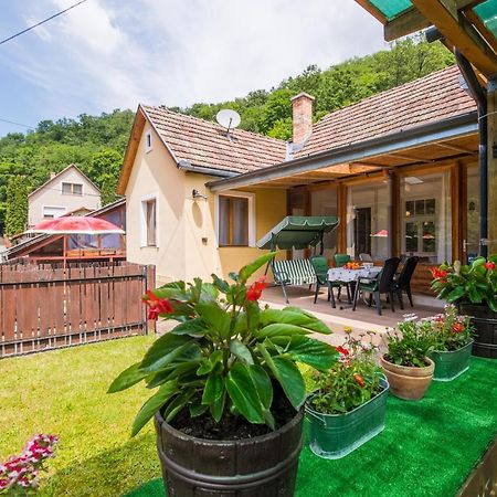 Ferienwohnung Aranylaz Vendeghaz Visegrád Exterior foto