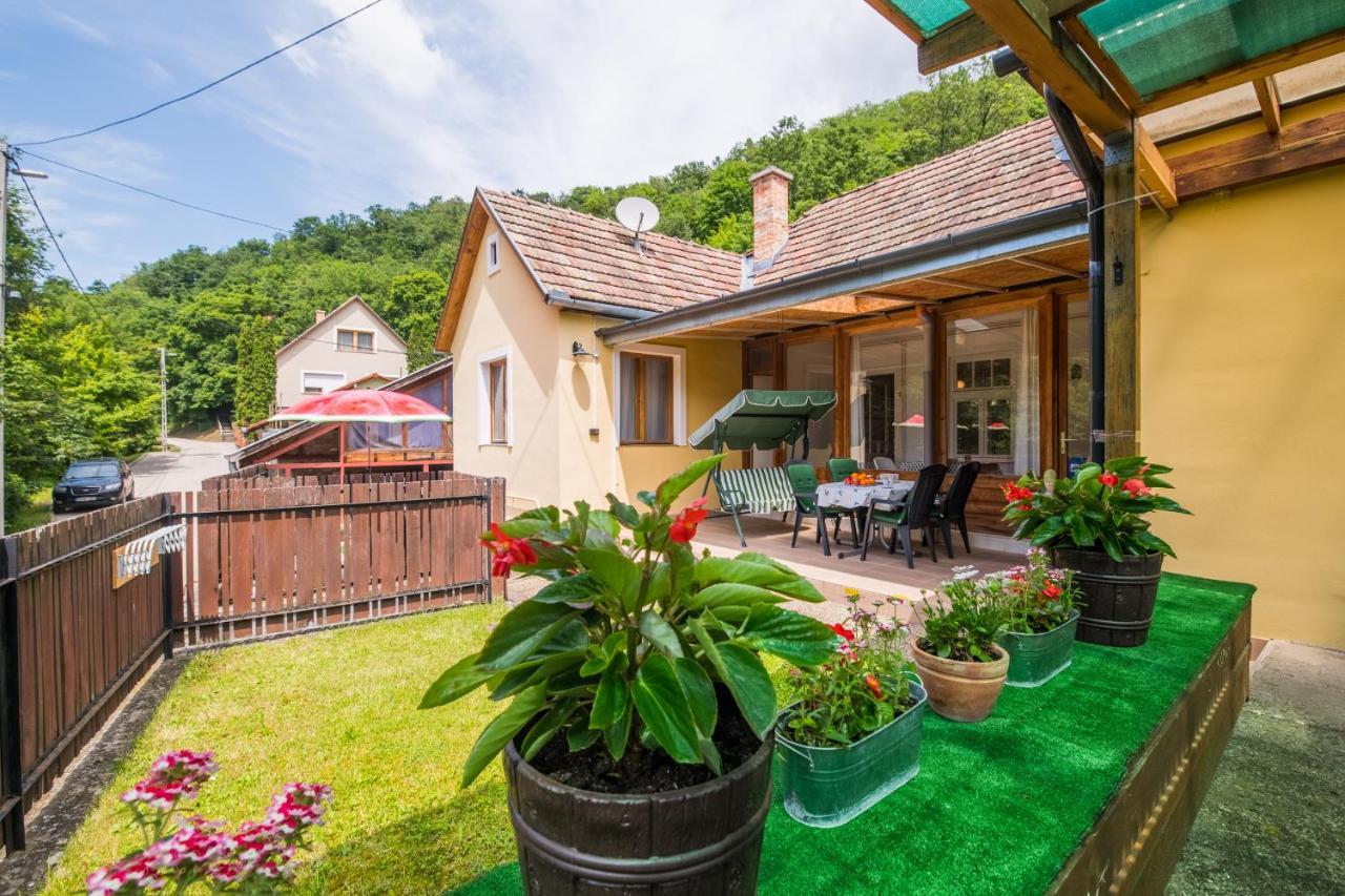 Ferienwohnung Aranylaz Vendeghaz Visegrád Exterior foto